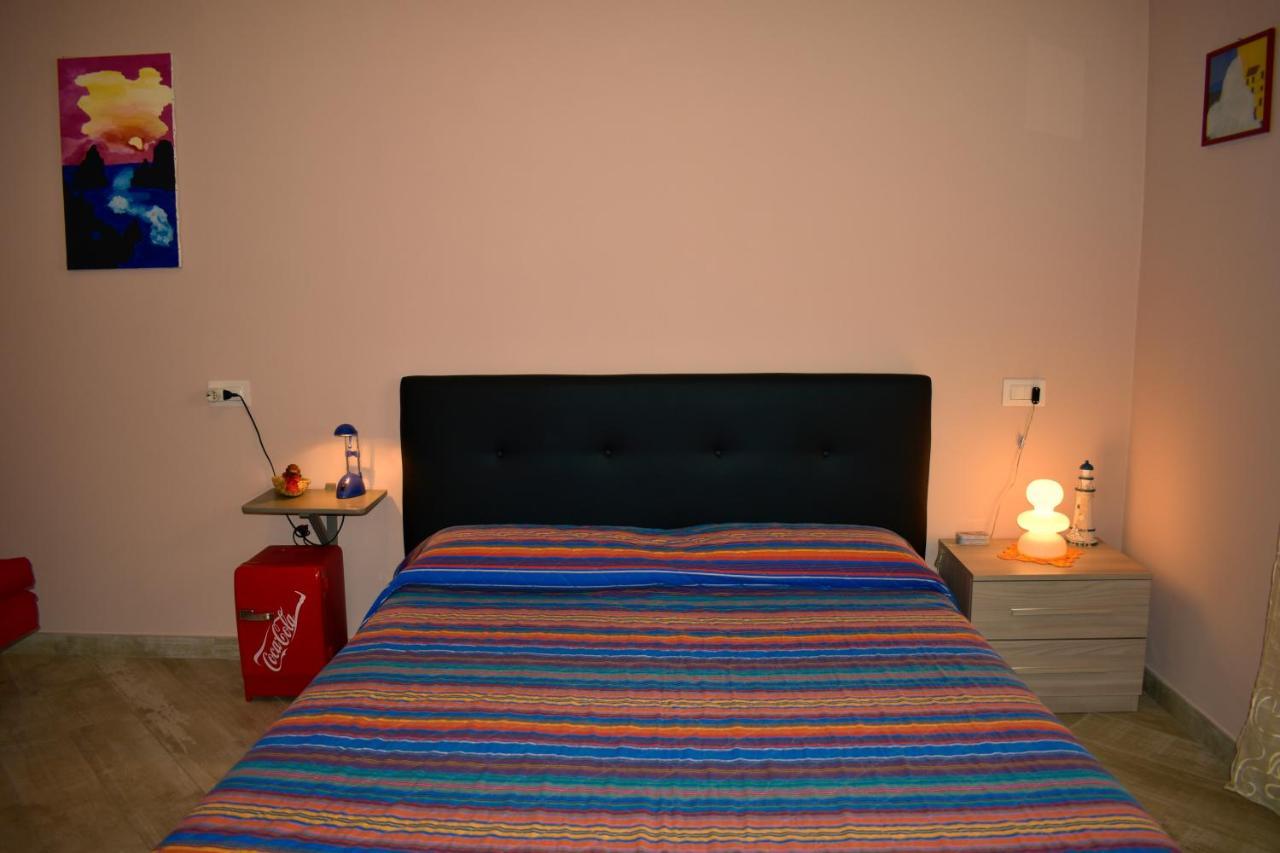 Tra Il Borgo E Il Mare Bed & Breakfast Черво Екстериор снимка