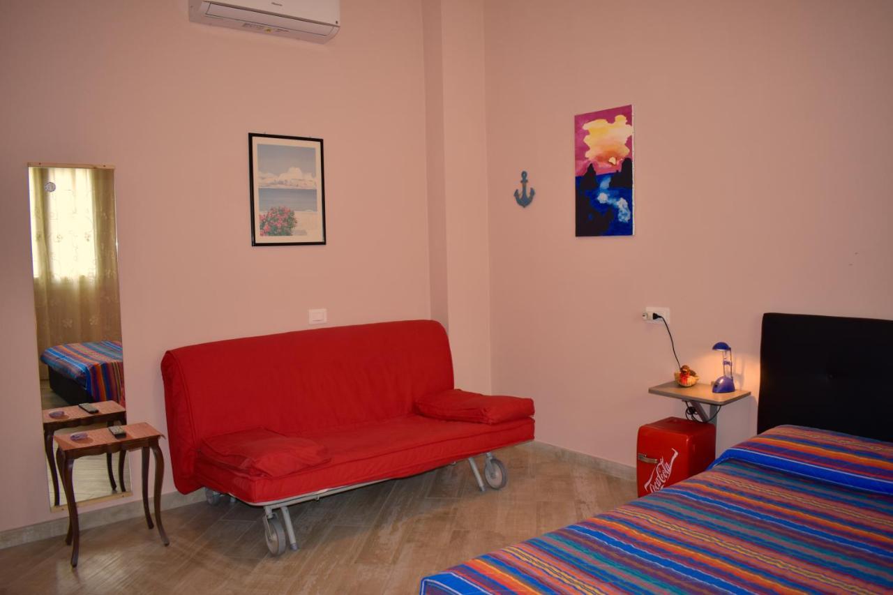 Tra Il Borgo E Il Mare Bed & Breakfast Черво Екстериор снимка
