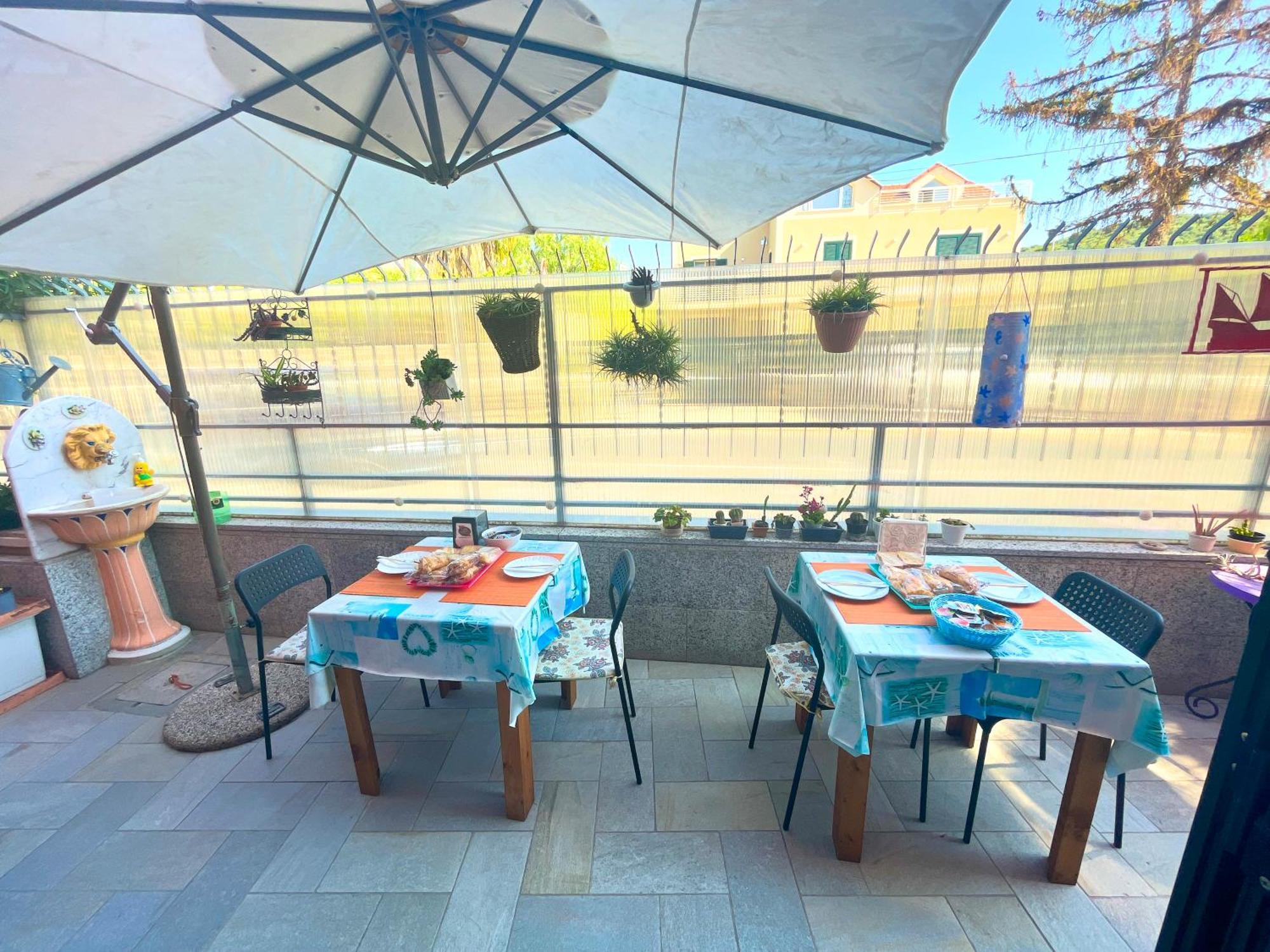 Tra Il Borgo E Il Mare Bed & Breakfast Черво Екстериор снимка